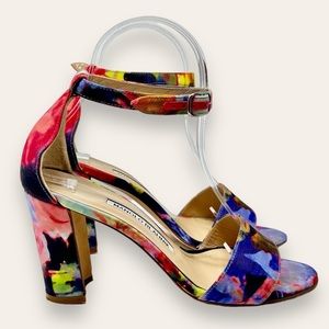 Manolo Blahnik Lauratopri Floral Fabric Chunky Block Heel Sandal Pumps 37 Womens